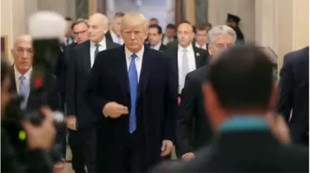 President Trump with his constituents | Trump Slaps Back at Democrats’ Impeachment Scam With This Brilliant New Ad | featured