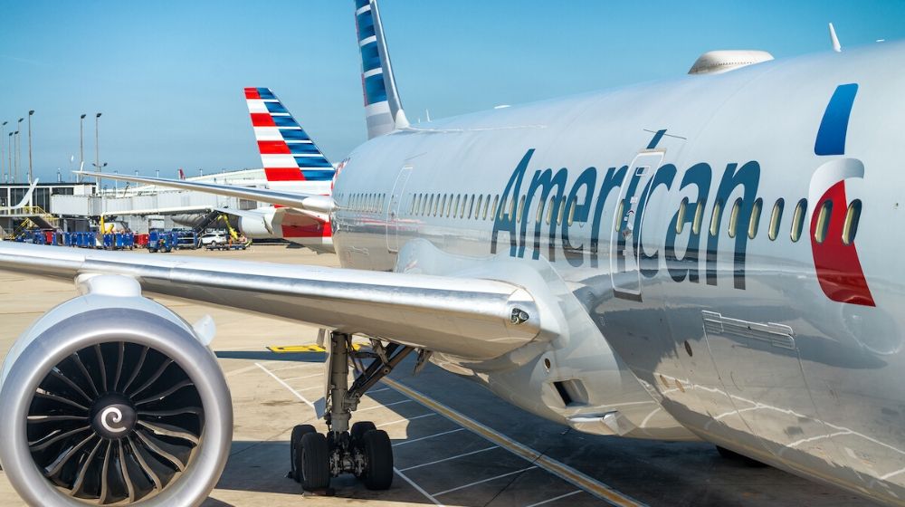 American Airlines plane | Coronavirus: American Airlines Pilots Sue to Halt Flights to China | Featured