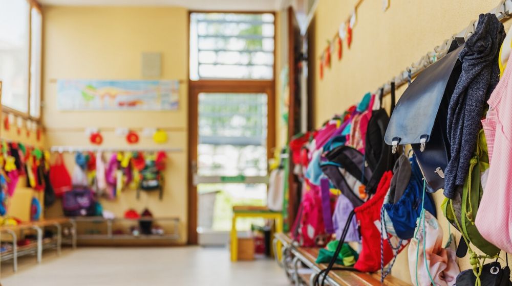 School hallway | UTAH: Some Elementary Schools No Longer Handing Out Homework | Featured