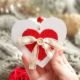diy heart decor | 104-Year-Old Veteran Receives 200,000 Valentines Day Cards | Featured