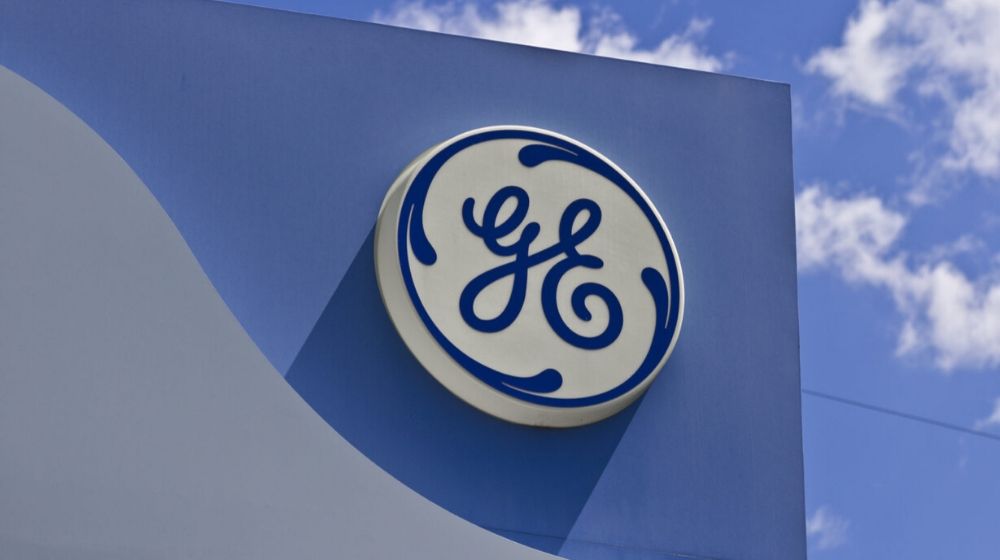 GE logo | Trump Administration Considers Halting GE Venture's Engine Deliveries to China | Featured