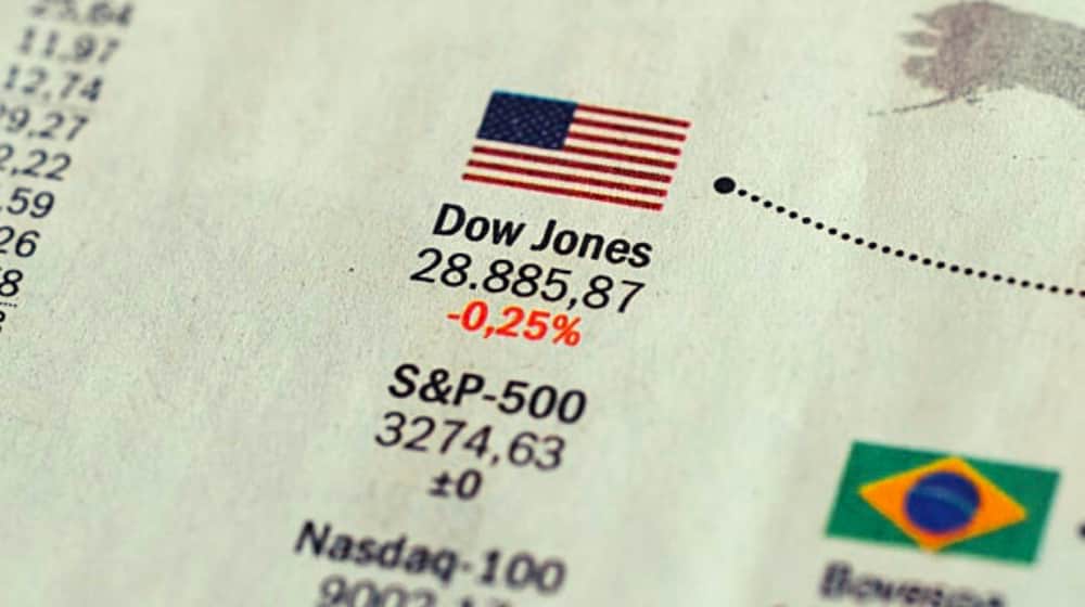 Dow Jones Stock exchange in newspaper | Dow to Conclude Worst Quarter Ever | Featured