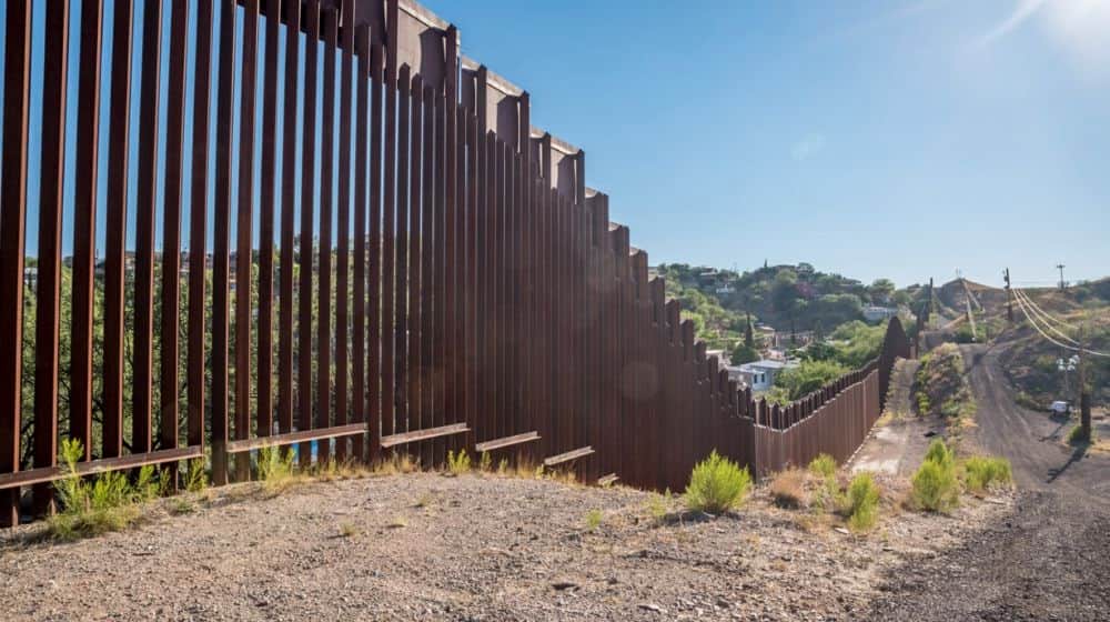 Border fence of United States and Mexico | 19-Year-Old Pregnant Woman Dies After Falling from U.S. Border Wall | Featured