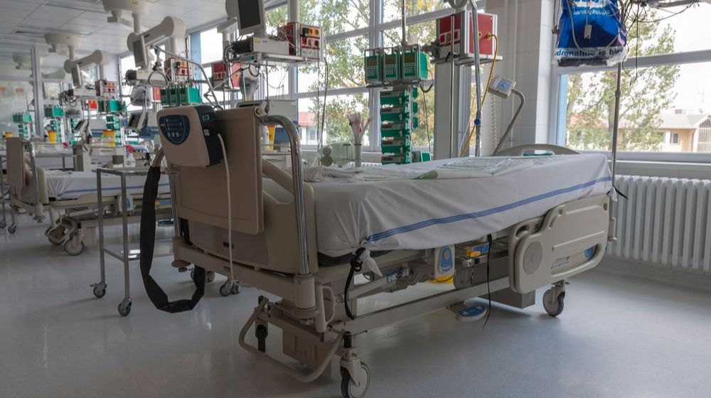 ICU | 90-Year-Old Belgian Woman Positive for COVID-19 Dies After Selflessly Telling Doctors to Save Her Ventilator for Younger Patients | Featured