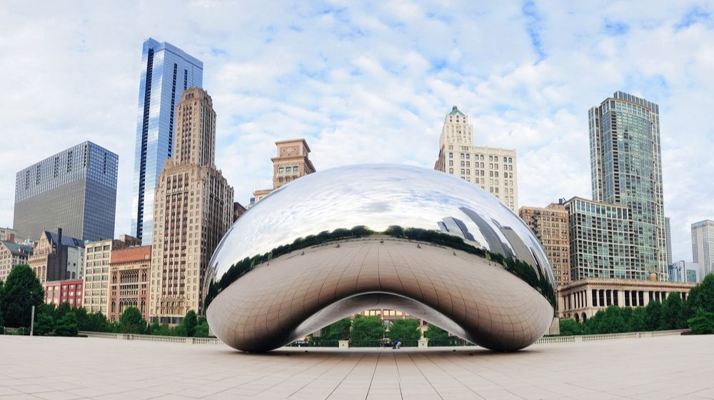 Cloud Gate and Chicago Skyline | Violence in Chicago Leads to 3 Children Dead, 2 Wounded | Featured