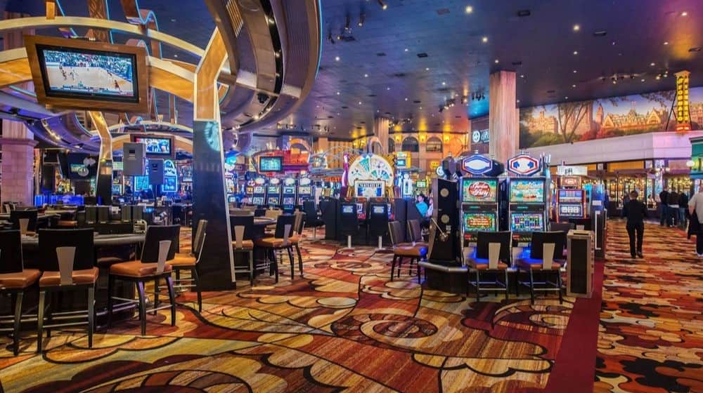 Famous Casino in Las Vegas | U.S. Casino Industry Calls for Cashless Gambling Payments | Featured