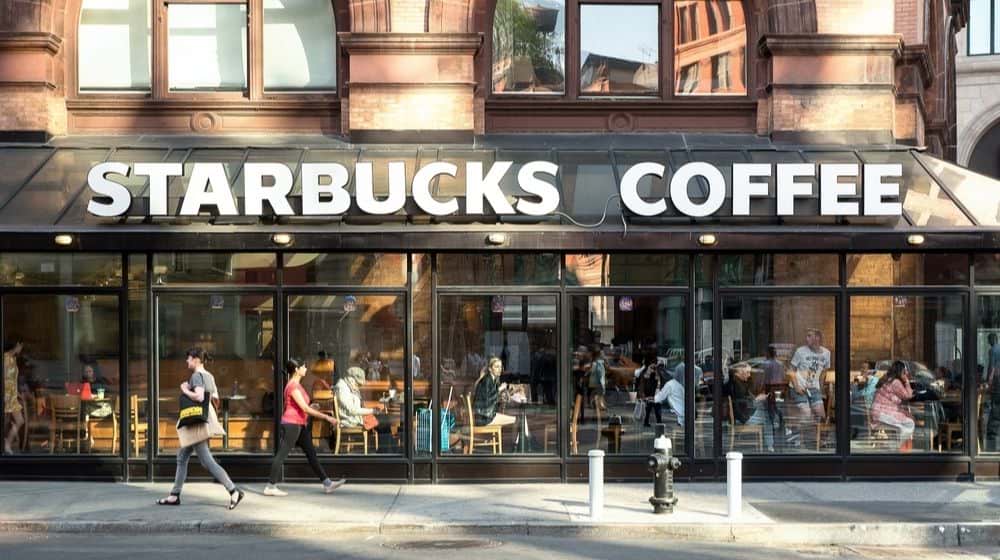 Busy hours in Starbucks | Starbucks Requires Customers to Wear Face Coverings Starting July 15th | Featured
