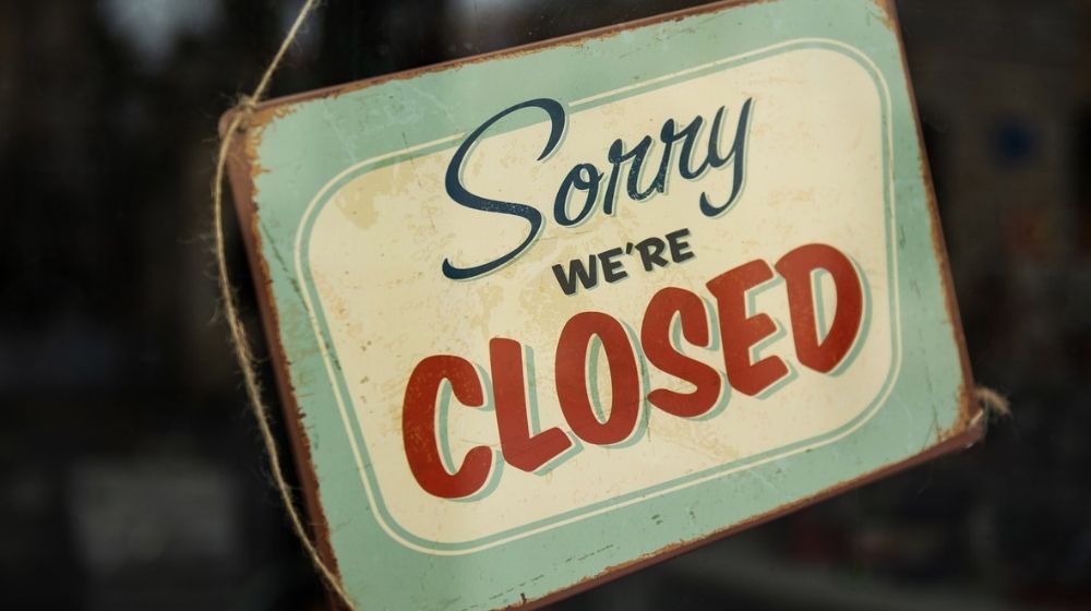 Sorry We're Closed Signage | COVID-19 Pandemic Causes NYC Restaurants and Bars to Have Difficulty Paying Rent in August | Featured
