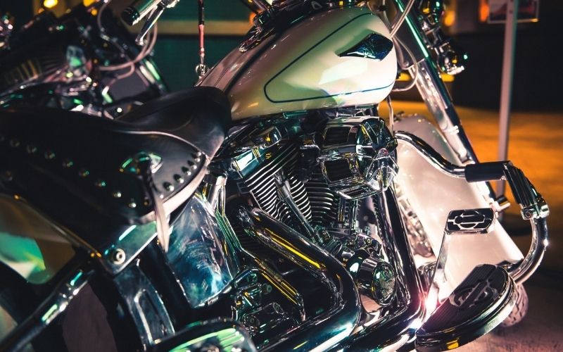 White Cruiser Motorcycle | Researchers Find That Large Number of COVID-19 Cases Can Be Traced Back to Sturgis Motorcycle Rally