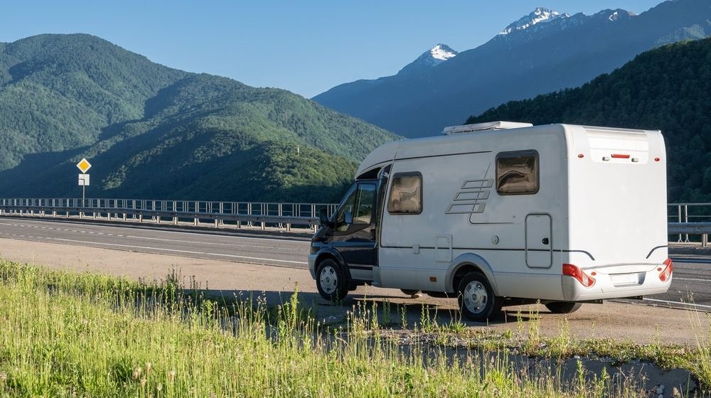 Family Vacation Travel with RV | RV Rental Bookings Increase During the Holidays for Safer Visits to Extended Families | Featured