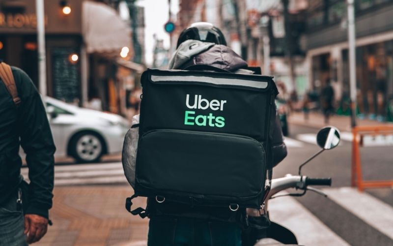 Uber Eats Delivery | Uber Eats Accused of Discrimination for Waiving Delivery Fees for Some Black-Owned Restaurants