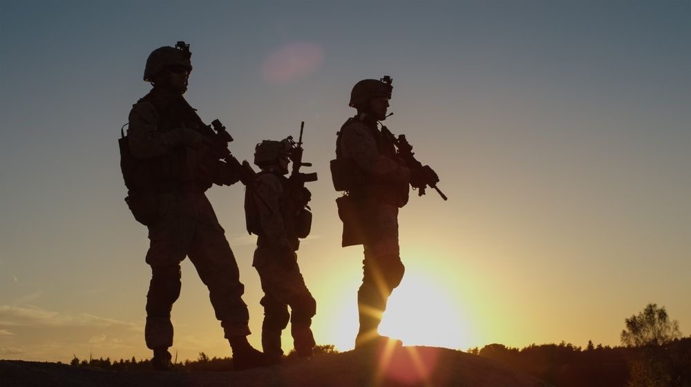 Three U.S Soldiers Silhouette-Sanctions Cut Iran's Military Budget By 24 Percent-ss-Featured