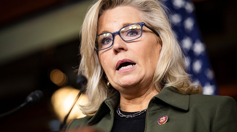 Rep. Liz Cheney-Greene Calls For Liz Cheney To Resign As House GOP Chair For Supporting Impeachment-ss-Featured