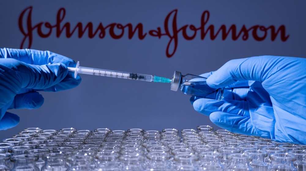 Johnson & Johnson Vaccine-CDC Push for Pause on Johnson & Johnson Vaccine After Reports of Severe Blood Clots-ss-Featured