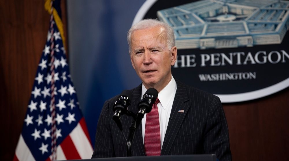 Biden's Public Support for Gun Control Takes Nose Dive -ss-Features