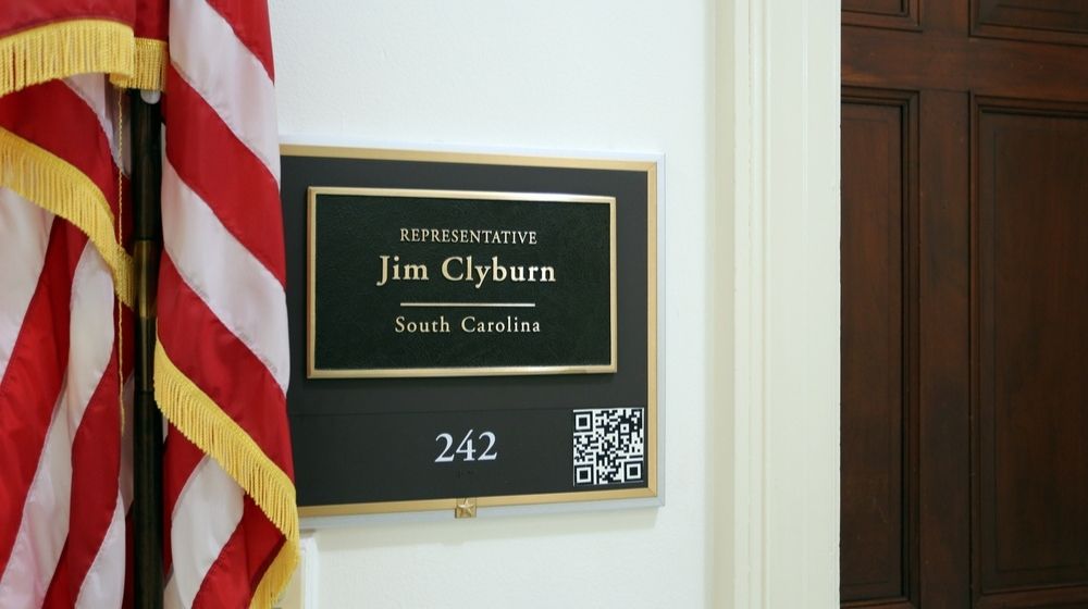 Rep. Clyburn Doubles Against The Ridiculous 'Defund the Police' Slogan Democrats Are Using-ss-Featured