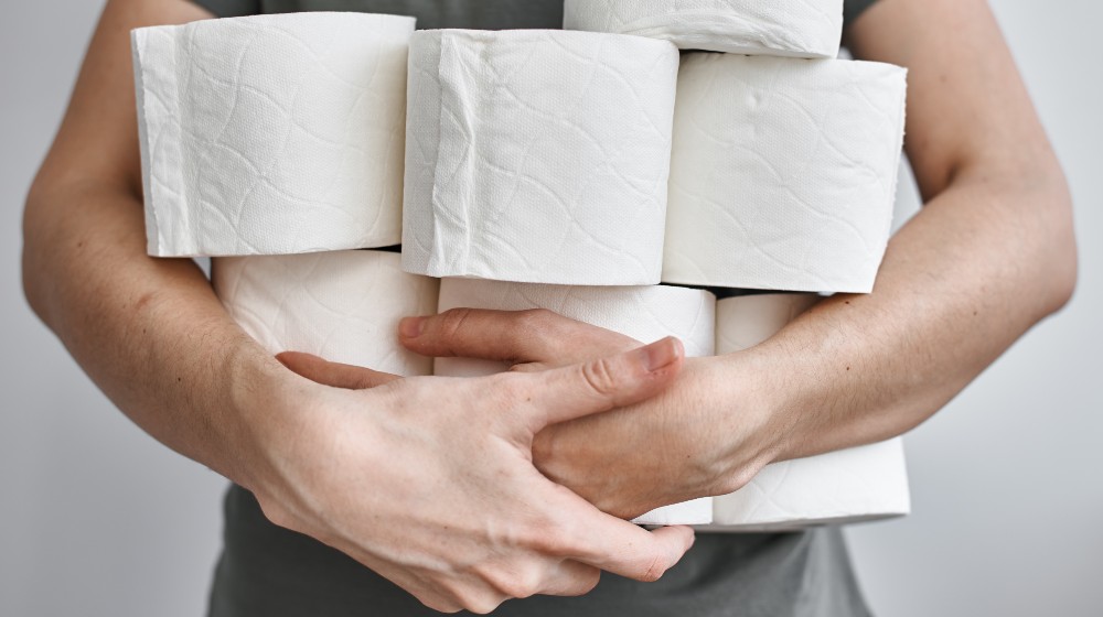 People are stocking up toilet paper for home quarantine from coronavirus | Costco To Place Purchase Limits on Toilet Paper | featured