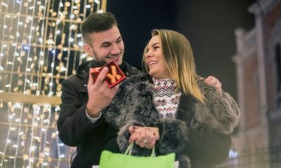 Holiday Shopping | How To Survive This Year’s Holiday Shopping | featured