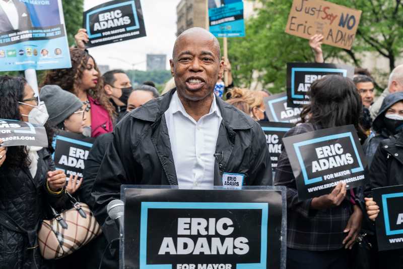 Eric Adams speaks at Mothers for Eric Adams | CNN 5 Things