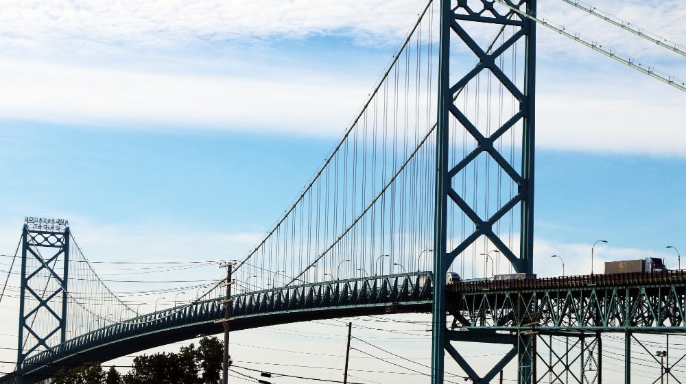 Detroits-Ambassador-Bridge-separates-Canada-from-the-United-States-US-Canada-SS-Featured.jpg