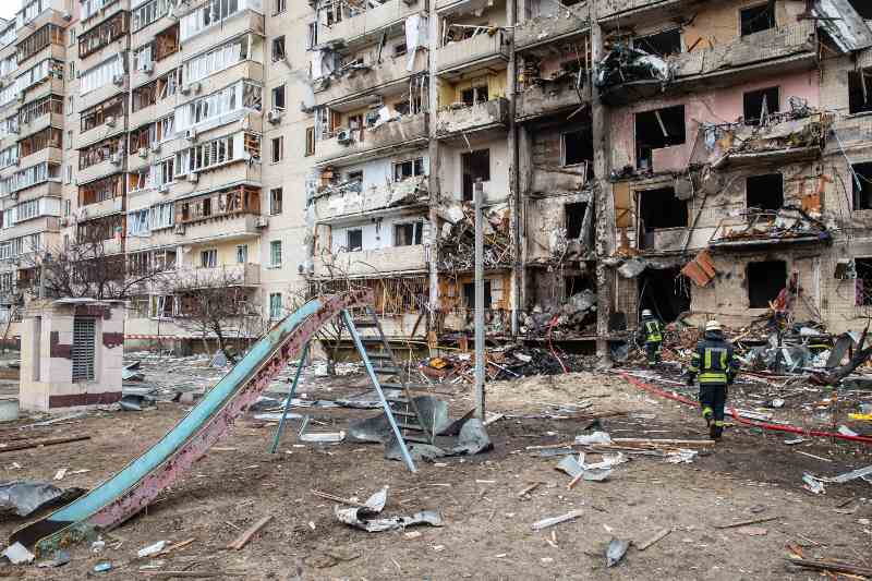 War of Russia against Ukraine. A residential building damaged by an enemy aircraft | Ukrainian Cities Under Attack, COVID 3x Deadlier, Meta Hate Speech Change & More