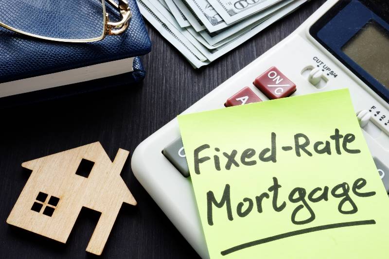 Fixed rate mortgage frm written on a piece of paper | Fixed Mortgage Rates Rise to Over 5% 