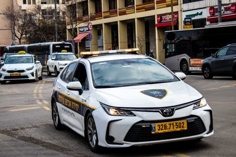 Police car rolling in the streets of Tel Aviv | Ukraine Deaths, Israel Shooting, Pink Floyd Song & More