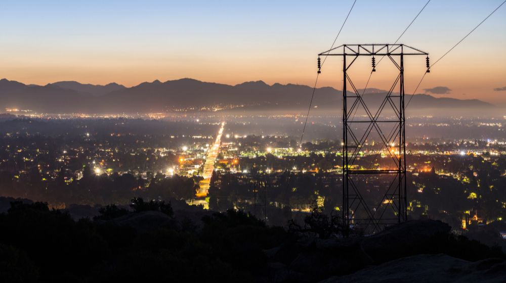 California Officials Ask Residents to Conserve Energy as Blackouts Loom-ss-Featured