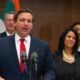 DeSantis Leads Trump in Poll for Potential 2024 GOP Primary Matchup-ss-featured