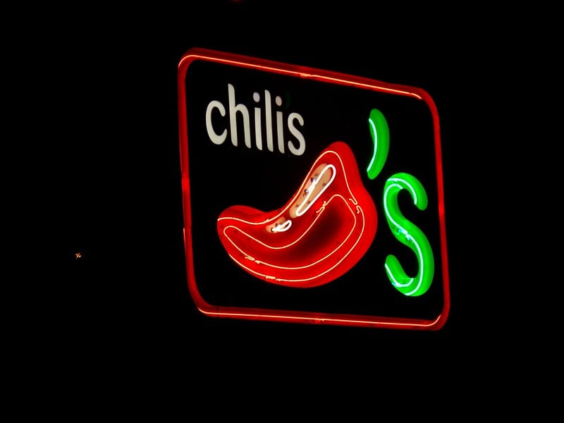 chili's signage, merritt island fl