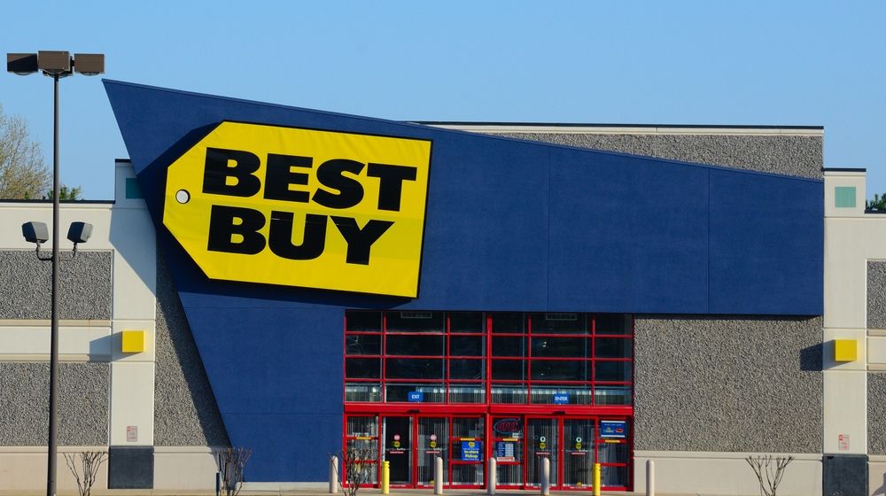 Best Buy Electronic Store | Best Buy to Reopen 800 U.S. Stores and Bring Back More Than 9,000 Furloughed Workers | Featured