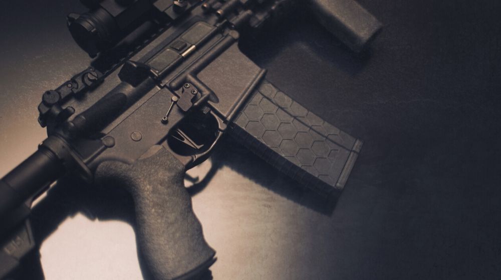 AR - 15 Gun | Pregnant Florida Woman Uses AR-15 to Fend off Home Burglary | Featured
