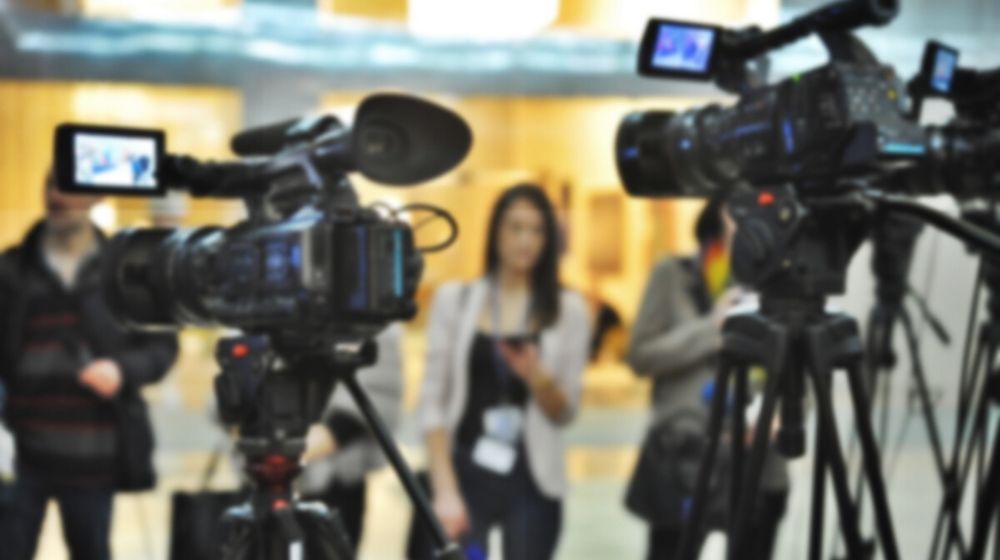 Video camer blurred | White House Excludes CNN from Trump Session, With No Protest | Featured