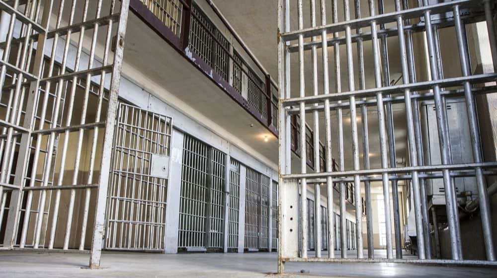 Open prison | 9 Inmates Escape South Dakota Jail After Another Inmate Tested Positive for Coronavirus | Featured