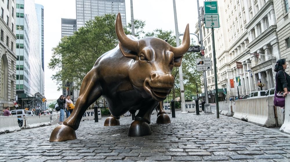 Bull Statue | Would a Trump Impeachment Hurt the Stock Market? | Featured