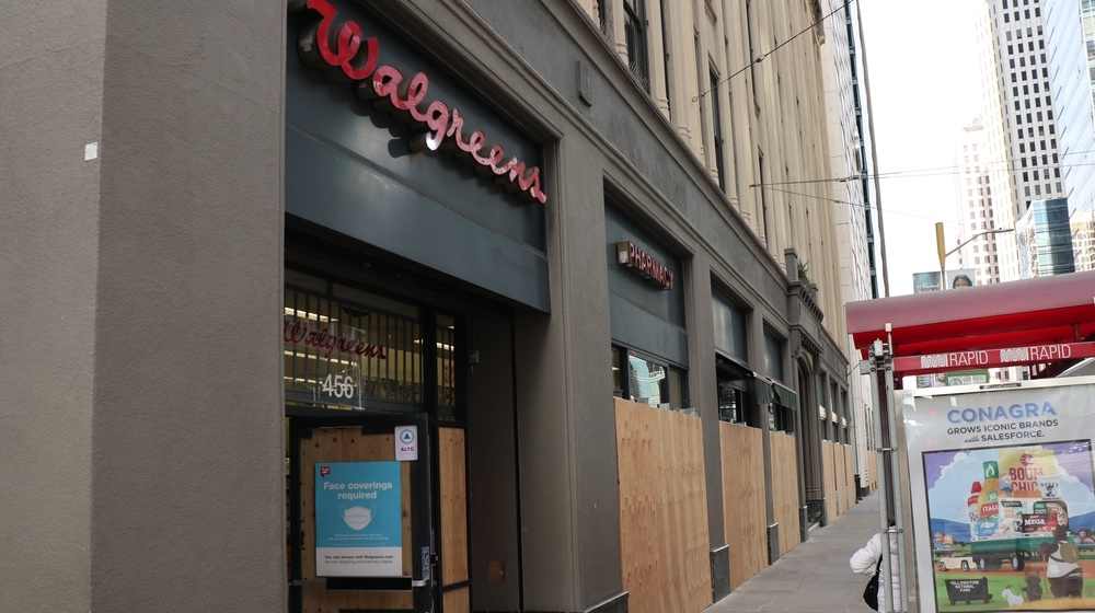 Crime Runs Rampant in San Francisco forcing Major Stores to Close -ss-Featured