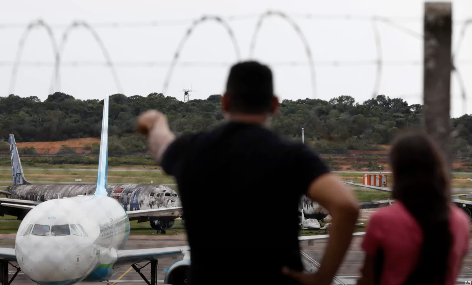 DHS, SSA Move to Cancel Social Security Numbers of Migrants to Force Them to Deport Themselves