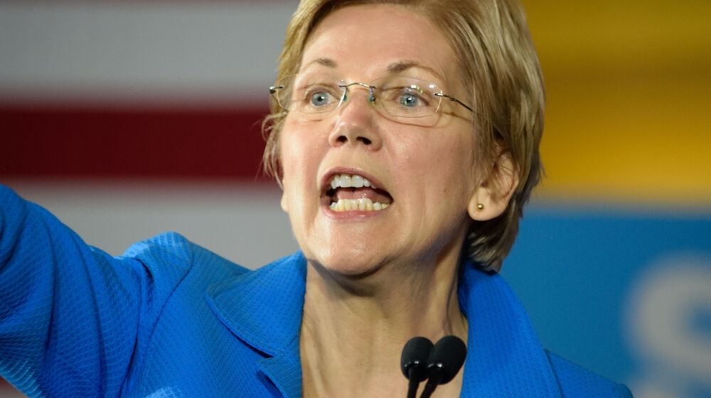 Elizabeth Warren | Elizabeth Warren Son's Attended One of Most Elite Private Schools in the US | Featured