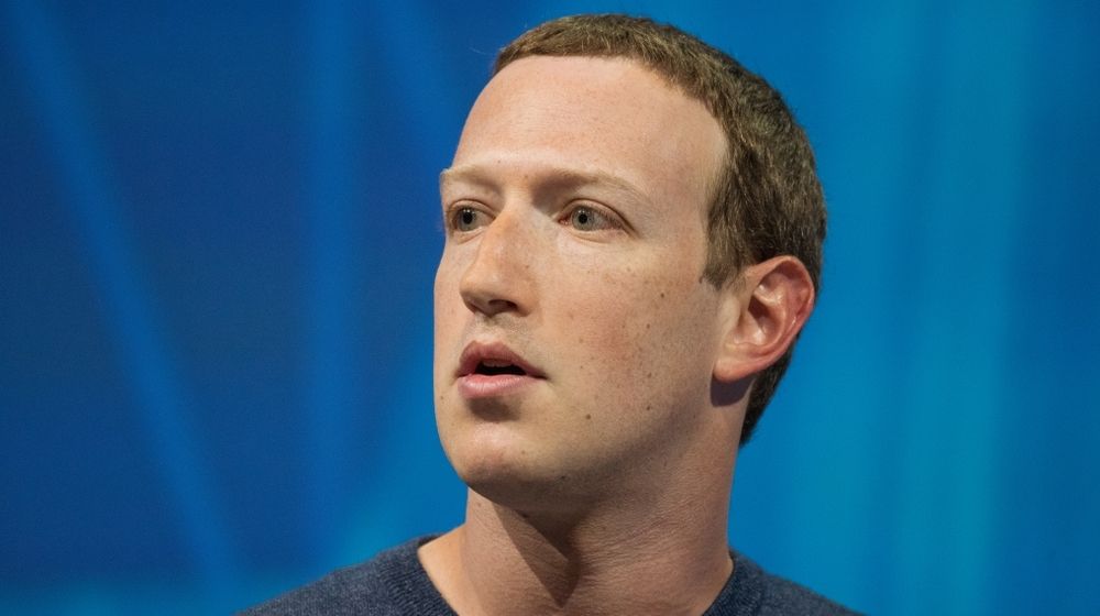 Facebook CEO Mark Zuckerberg | Mark Zuckerberg Loses $7 Billion | Featured