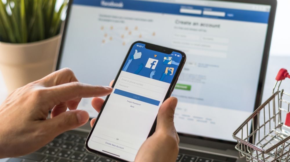 person trying to login in Facebook | Facebook Launches Messenger Kids in More Than 70 Countries as Children Continue to Stay at Home | Featured