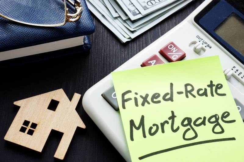 Fixed rate mortgage frm written on a piece of paper | Fixed Mortgage Rates Rise to Over 5% 