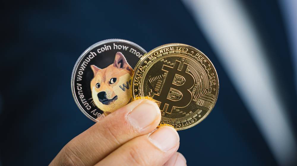 Golden bitcoin Dogecoin DOGE group included with Cryptocurrency | Elon Musk Pushes Dogecoin Over Bitcoin When Buying Things | featured