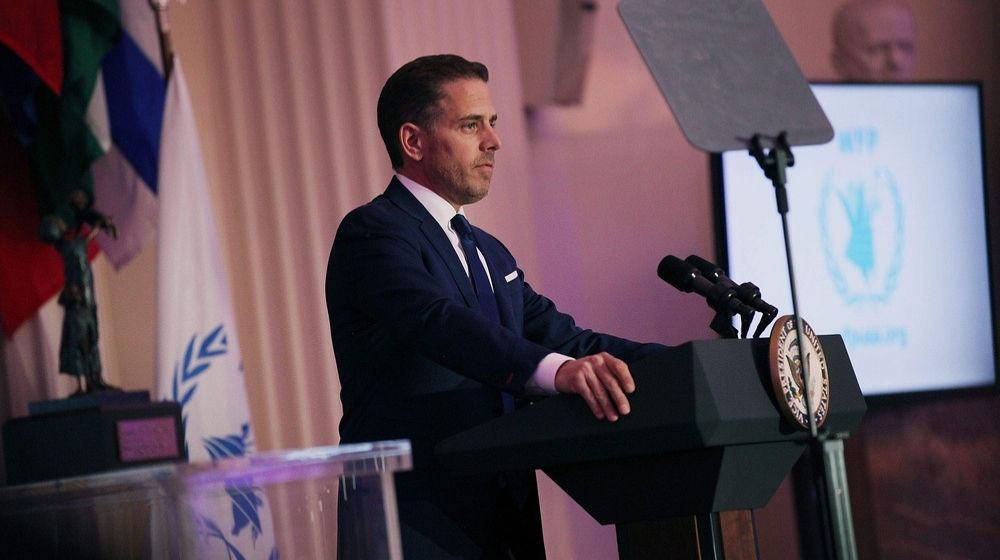 Hunter Biden in Washington D.C.-Hunter Biden Email Reveals $400,000 In Undisclosed Income From Burisima Holdings-ss-featured