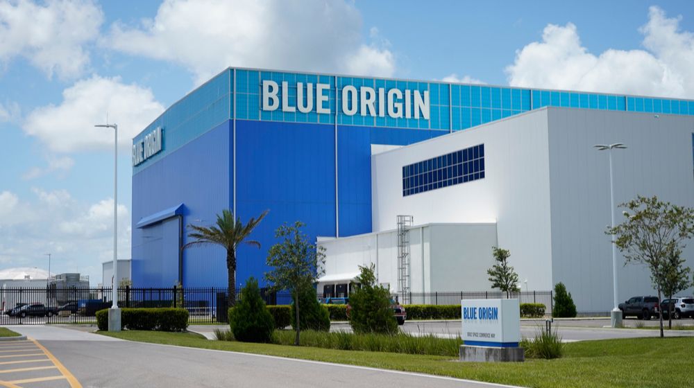 Jeff Bezos' Blue Origin Rocket Failed During Liftoff Due to an Anomaly - ss Featured