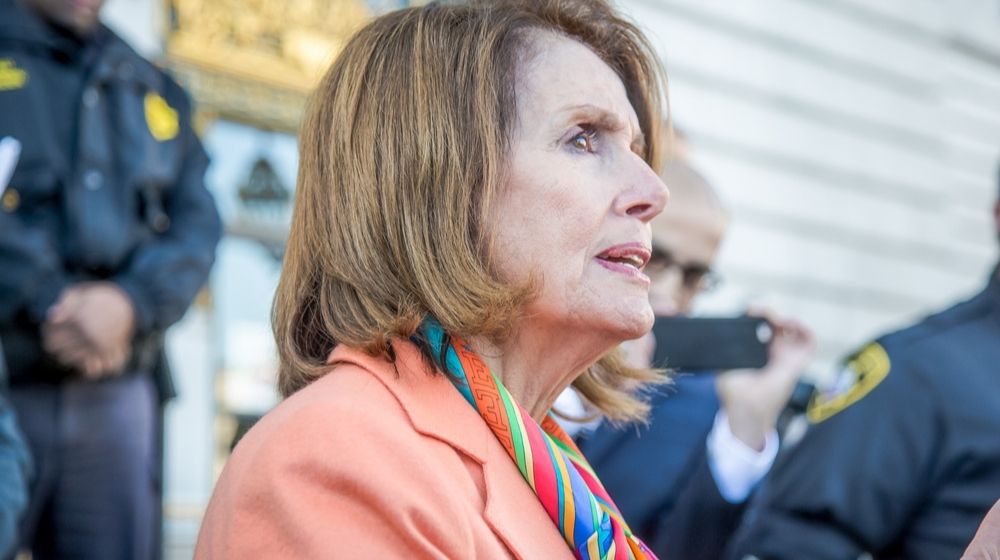 House Speaker Nancy Pelosi | Owner of San Francisco Salon That Pelosi Visited Thanks Supporters Who Raised $300,000 for Her | Featured