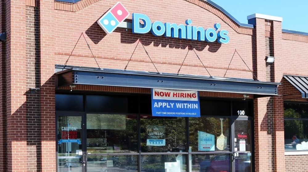 New Domino's Pizza Franchise | Domino’s Announces Second Hiring Spree Since the Pandemic Started; To Hire More Than 20,000 Workers | Featured