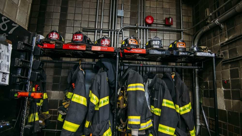 New York City Firefighters Called in Sick over Vaccine Mandate by De Blasio-ss-Featured