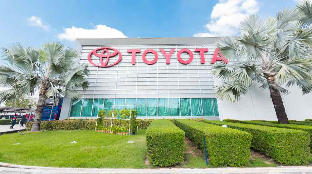 Office of Toyota Assembly Plant Factory | Toyota Dethrones GM As Top Automobile Brand In the US | featured