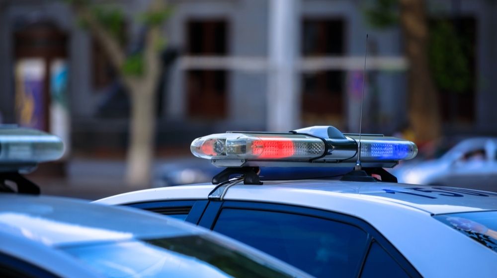 Nashville - Police Officer Emergency Service Car | Chili’s Shooter Said he Feared Man was Grabbing a Gun | Featured