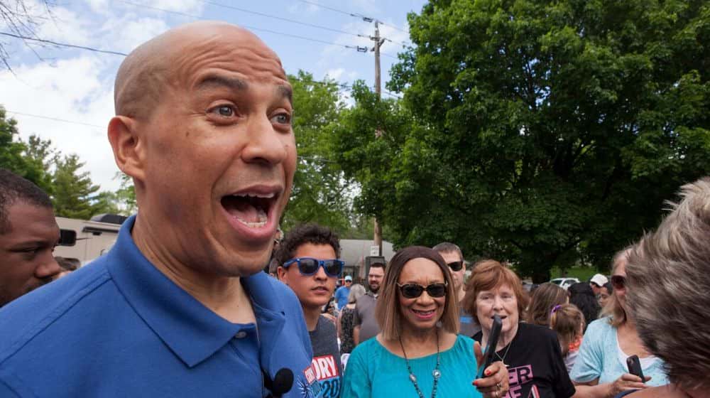 Senator Cory Booker | Bonkers Booker Says He Wants to Beat Trump ‘Mano a Mano’ — Face Him on Debate Floor | Featrured